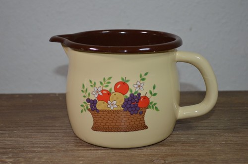 Vintage enamel tin - enamel,